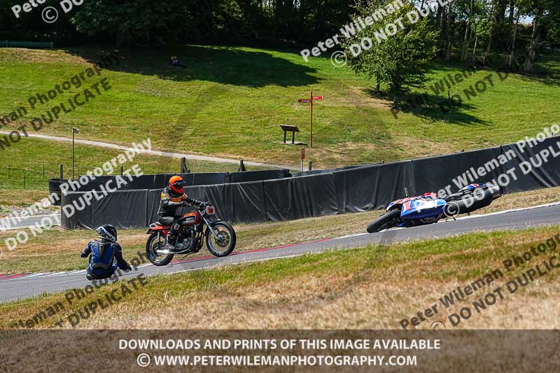 cadwell park;cadwell park photographs;cadwell trackday photographs;enduro digital images;event digital images;eventdigitalimages;peter wileman photography;racing digital images;trackday digital images;trackday photos